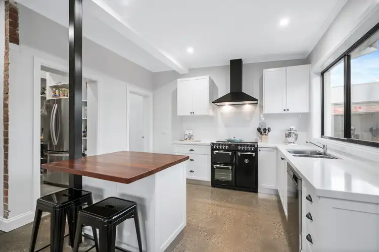 Third view of Homely house listing, 152 LAWRENCE STREET, Wodonga VIC 3690