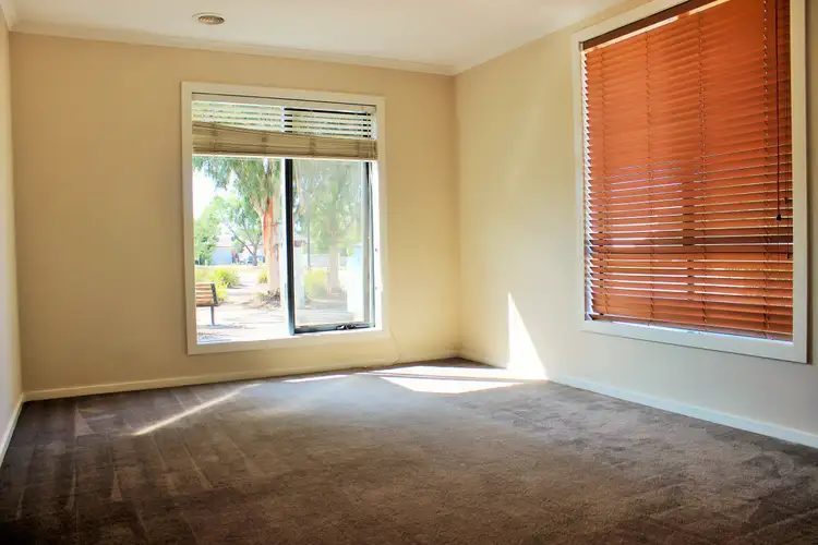Fifth view of Homely house listing, 1/4-6 Greenview Circuit, Epsom VIC 3551