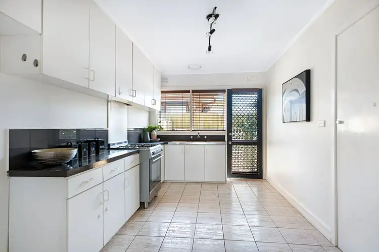Fourth view of Homely unit listing, 2/28 Ellen Street, Bentleigh East VIC 3165