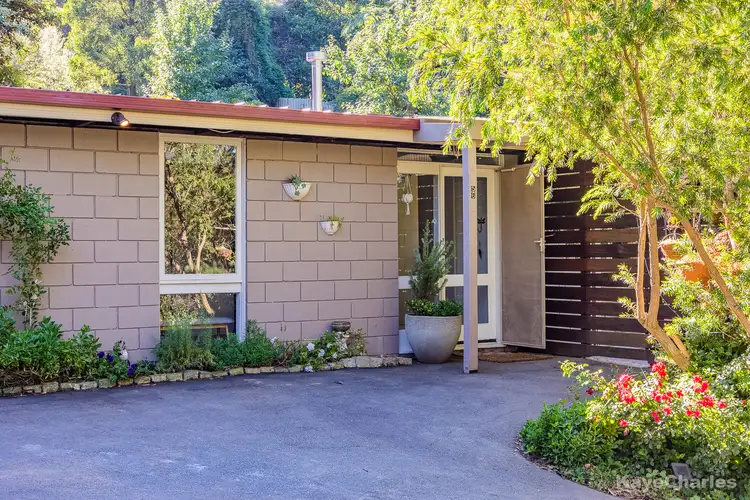 56 Caroline Avenue, Cockatoo VIC 3781