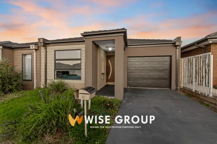 11 Rilana Road, Clyde North VIC 3978
