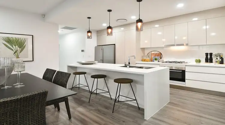 384 Foxwell Rd, Coomera QLD 4209