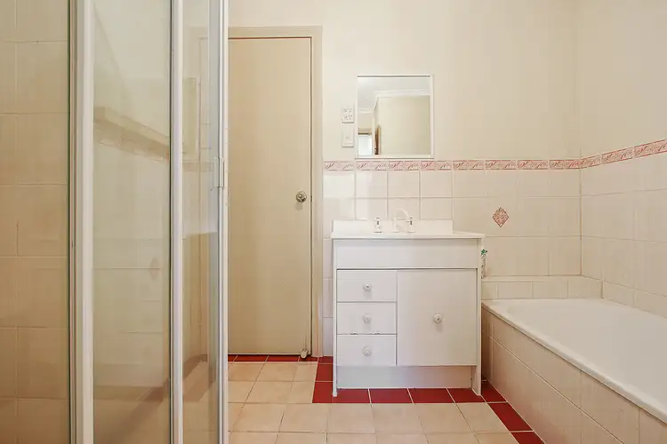 Fifth view of Homely unit listing, 5/478 Breen Street, Lavington NSW 2641
