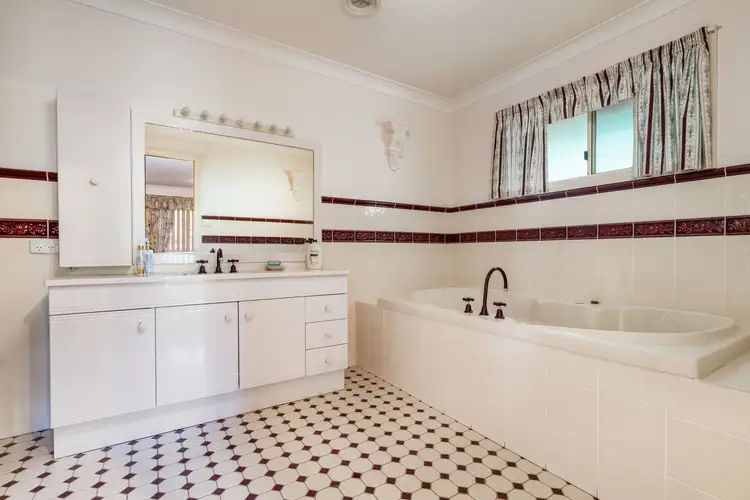 Sixth view of Homely house listing, 25 Castle Street, Molong NSW 2866
