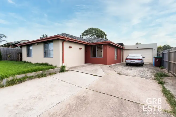 Third view of Homely house listing, 5 Heather Court, Hampton Park VIC 3976
