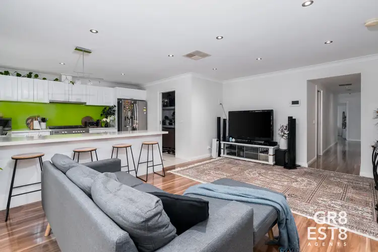 Sixth view of Homely house listing, 5 Heather Court, Hampton Park VIC 3976