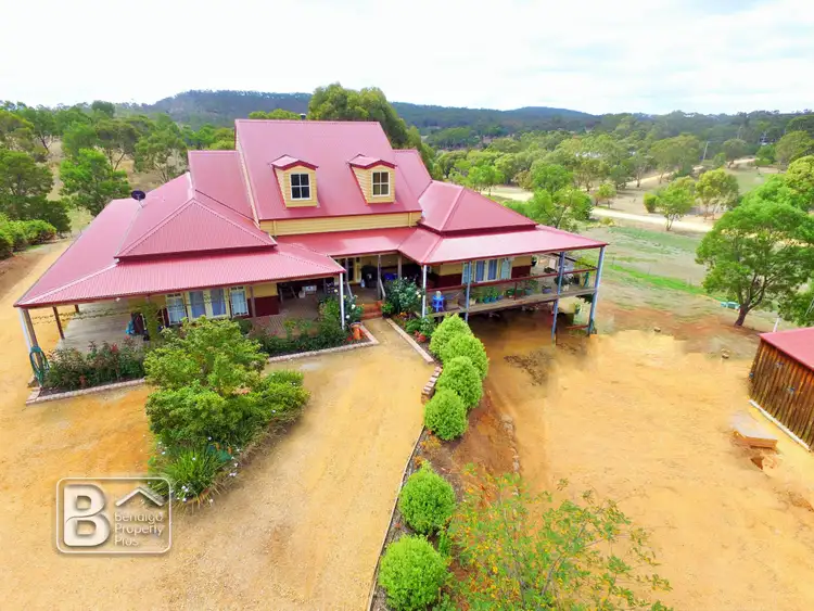 8 Mt Tarrengower Road, Maldon VIC 3463