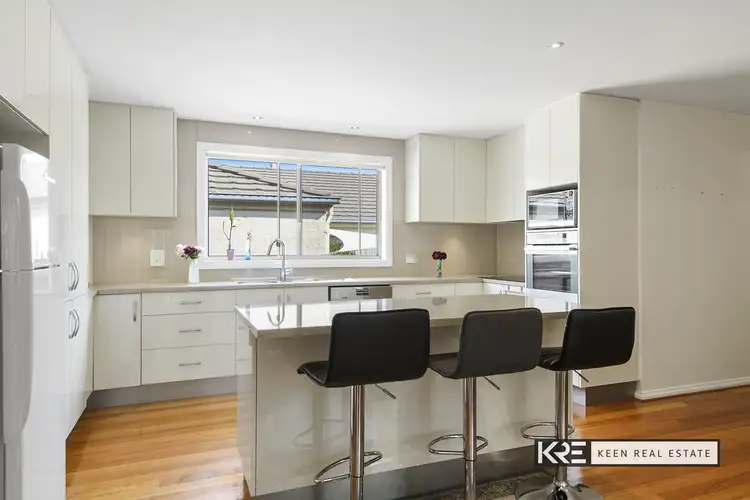Sixth view of Homely house listing, 7 Caledonia Court, Berwick VIC 3806