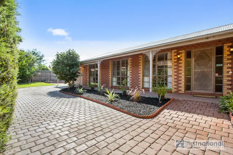 10 Tandara Court, Mount Martha VIC 3934