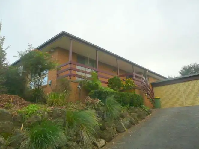 Main view of Homely house listing, 31 Eastwood Cres, Mooroolbark VIC 3138