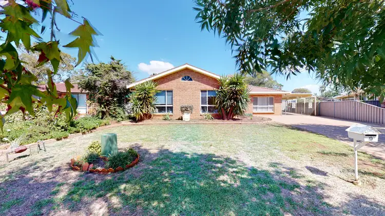 9 Gregory Court, Dubbo NSW 2830