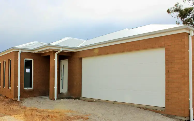 Second view of Homely house listing, 2/8A Oakes Place, Golden Square VIC 3555