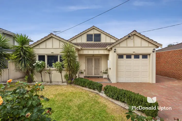 49 First Avenue, Strathmore VIC 3041