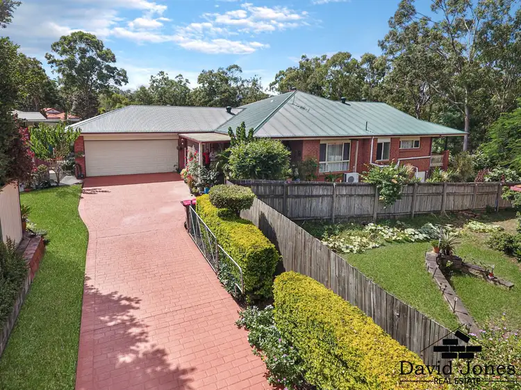 3 Cambridge Crescent, Forest Lake QLD 4078