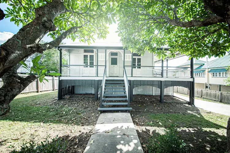 14 Blackstone Road, Newtown QLD 4305
