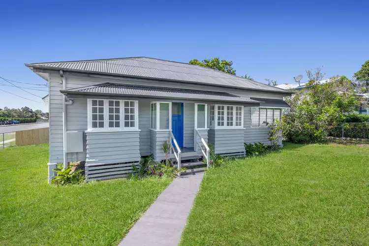 73 Kitchener Street, Wynnum QLD 4178