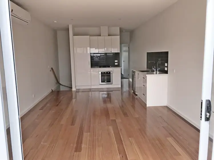 Fourth view of Homely townhouse listing, 3/98 Snell Grove, Oak Park VIC 3046