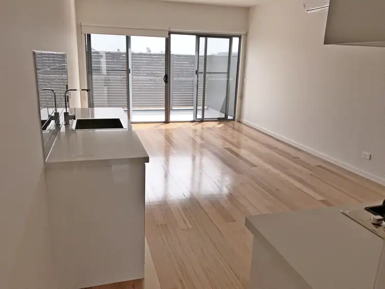 Fifth view of Homely townhouse listing, 3/98 Snell Grove, Oak Park VIC 3046