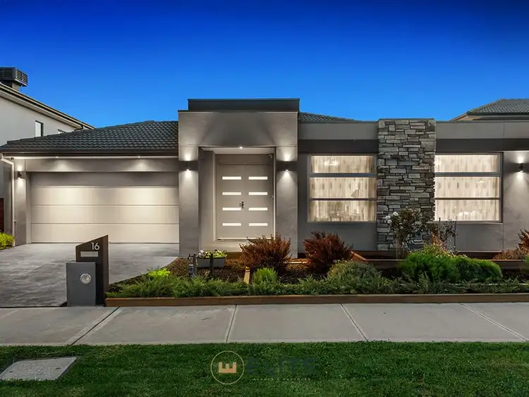 16 Arubi Avenue, Clyde North VIC 3978