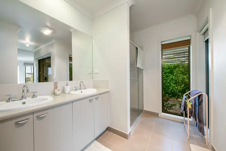 Sixth view of Homely house listing, 8 Francis Close, Romsey VIC 3434