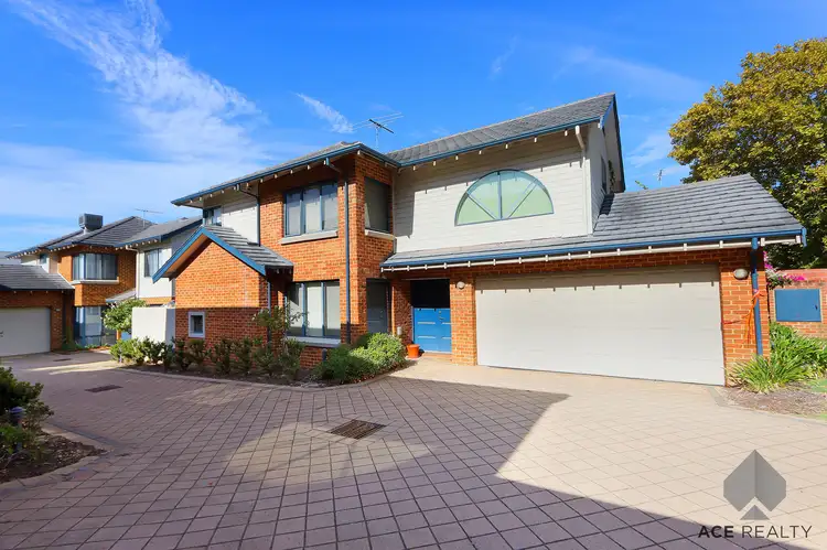2/16 Kintail Road, Applecross WA 6153