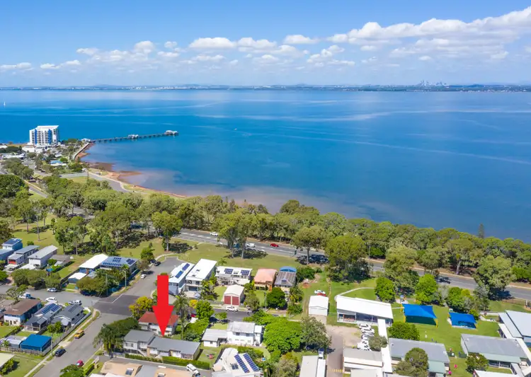35 Blakeney Street, Woody Point QLD 4019