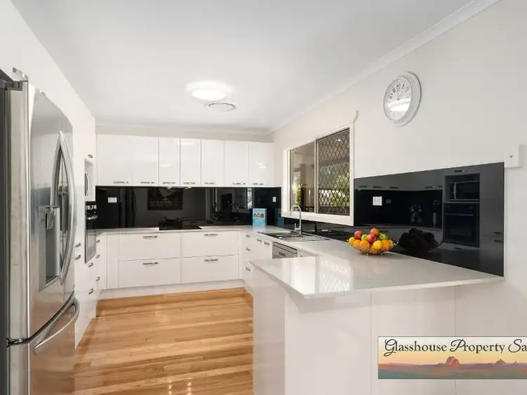 20 Sunny Court, Ningi QLD 4511