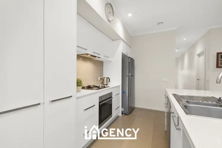 Sixth view of Homely house listing, 3 Barrier Reef Circuit, Endeavour Hills VIC 3802