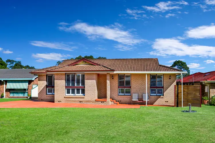 39 Horseshoe Circuit, St Clair NSW 2759
