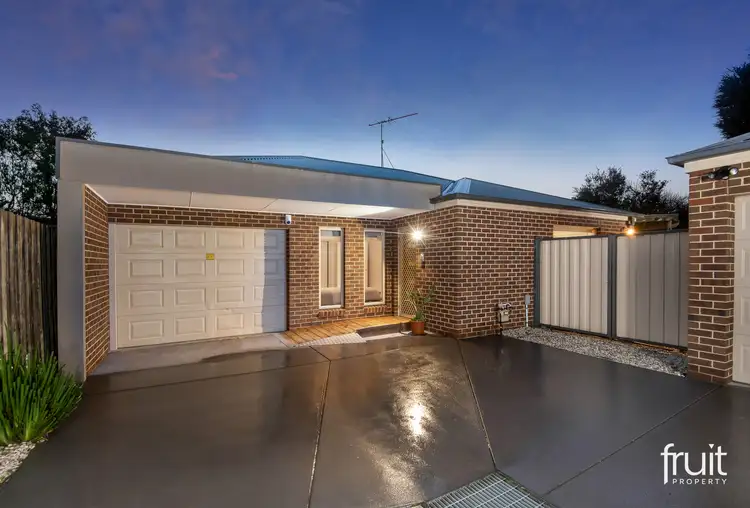 3/2 COSGROVE STREET, Breakwater VIC 3219