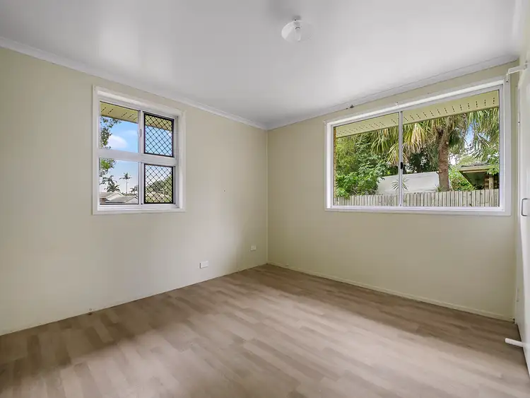 Fifth view of Homely house listing, 5 Roslyn Court, Loganlea QLD 4131