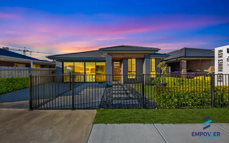 22 Dowie Drive, Claymore NSW 2559