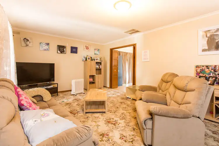 Fifth view of Homely house listing, 2 Ibis Place, Mildura VIC 3500