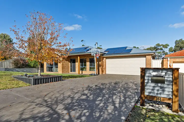 18 ROBINIA COURT, Kilmore VIC 3764