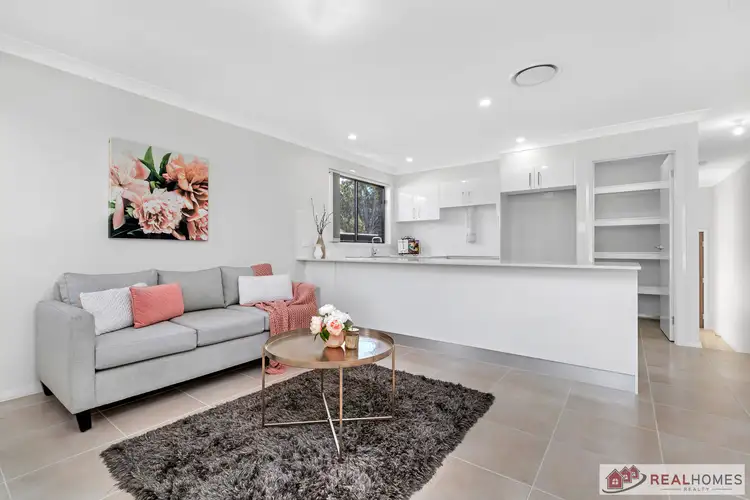 10 Corporal Way, Jordan Springs NSW 2747