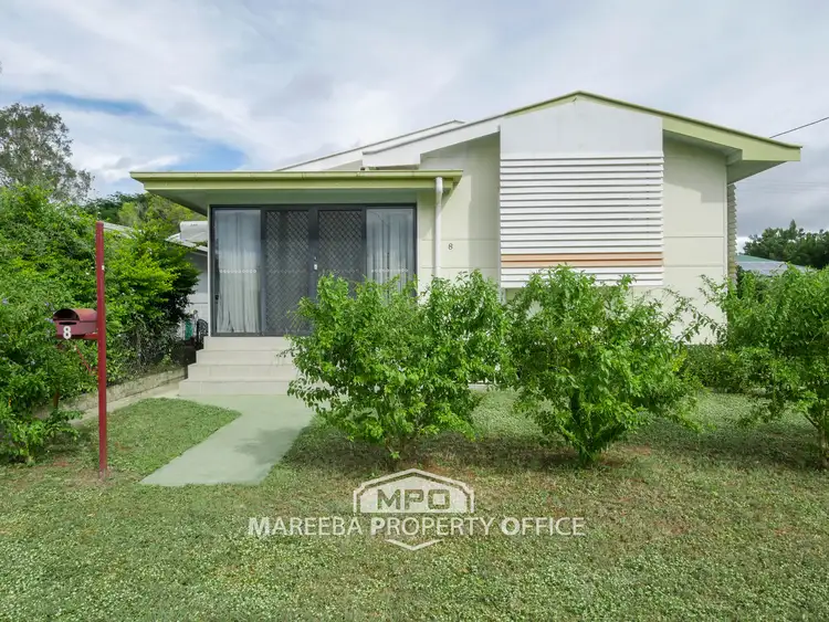 8 Downs Street, Mareeba QLD 4880