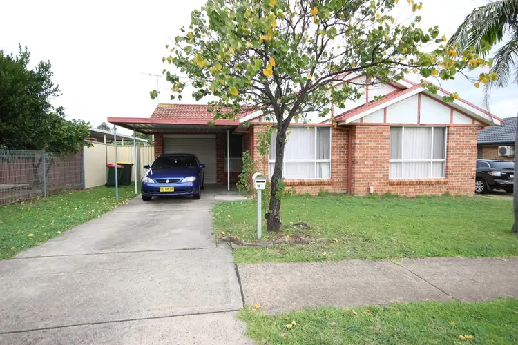 69 Falcon Circuit, Green Valley NSW 2168