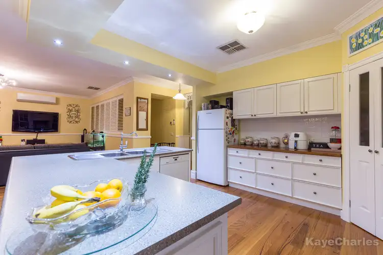 Fifth view of Homely house listing, 8 Glamis Rise, Beaconsfield VIC 3807