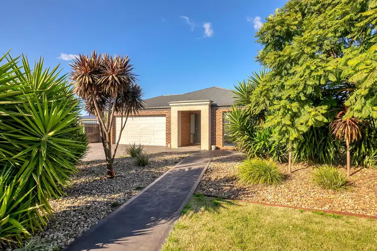 23 Silverdale Drive, Darley VIC 3340