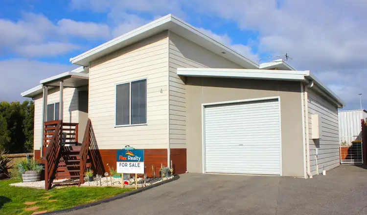 Main view of Homely unit listing, 4/9 Gatenby Drive, Miandetta TAS 7310