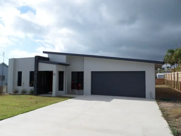 41 Dalrymple St, Bowen QLD 4805