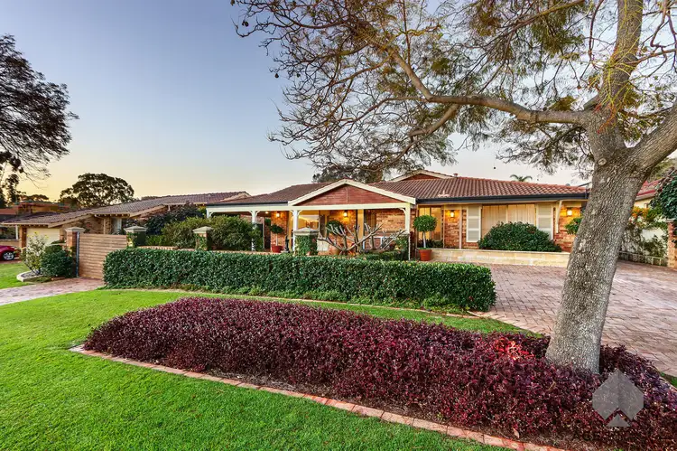 6A Atkins Road, Applecross WA 6153