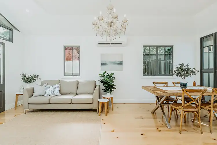 6 BRIGGS ROAD, Eastern Heights QLD 4305