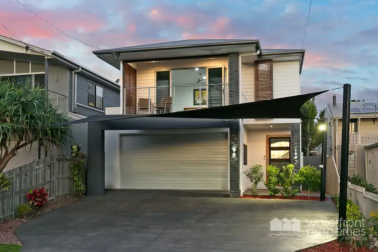 82 SEAVILLE AVENUE, Scarborough QLD 4020