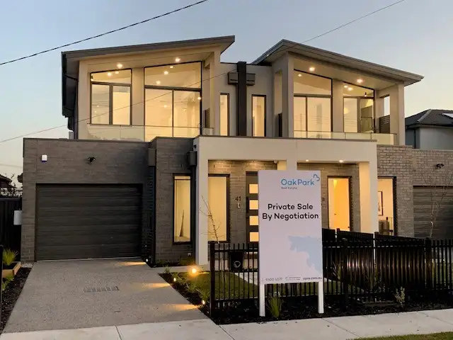 41 Snell Grove, Oak Park VIC 3046