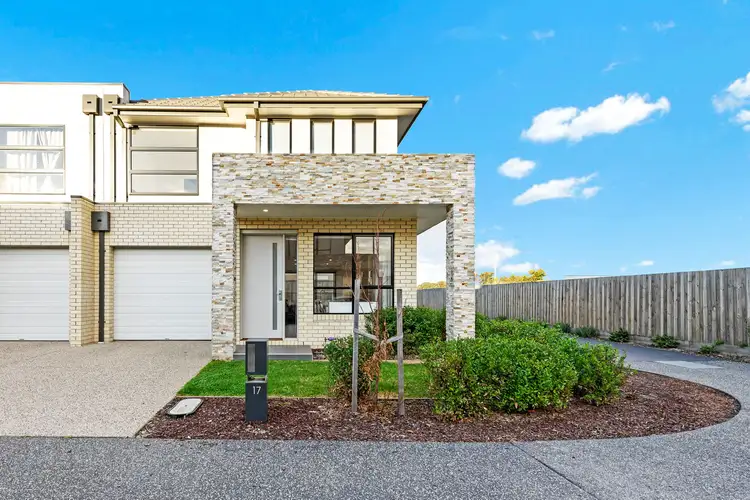 17 Poa court, Keysborough VIC 3173