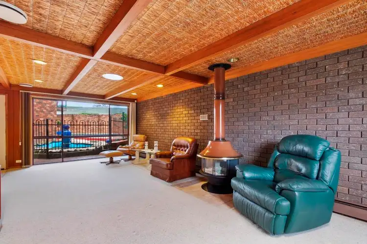 Fifth view of Homely house listing, 2 Valerie Court, Morwell VIC 3840