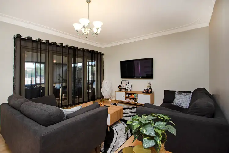 15 THORPE STREET, Morley WA 6062