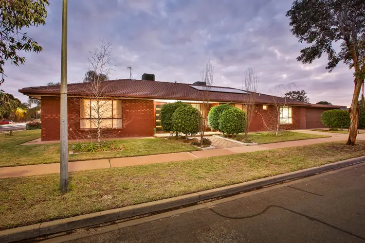 21 SEMMENS CRESCENT, Mildura VIC 3500