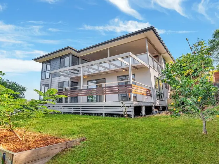 137 Wunburra Circuit, Pacific Pines QLD 4211